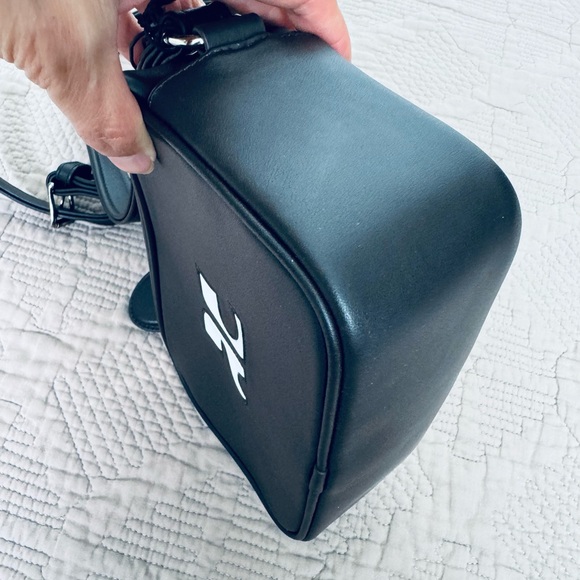 Courreges Reedition leather camera crossbody bag unisex chocolate small - Picture 9 of 14